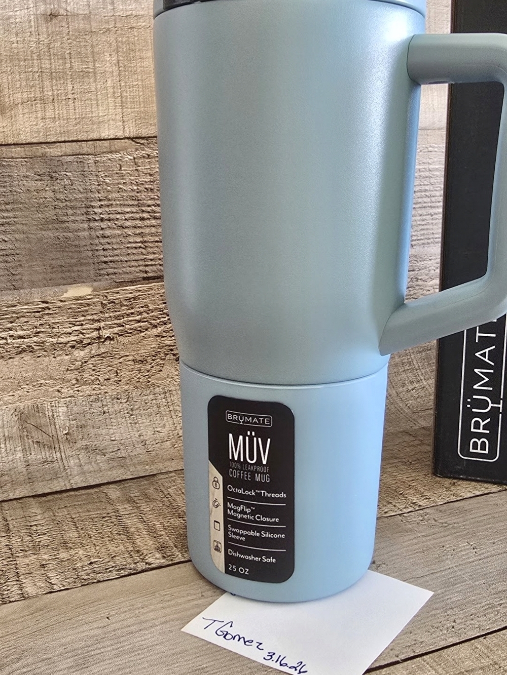 MÜV 25 oz Travel Coffee Mug - Light Blue